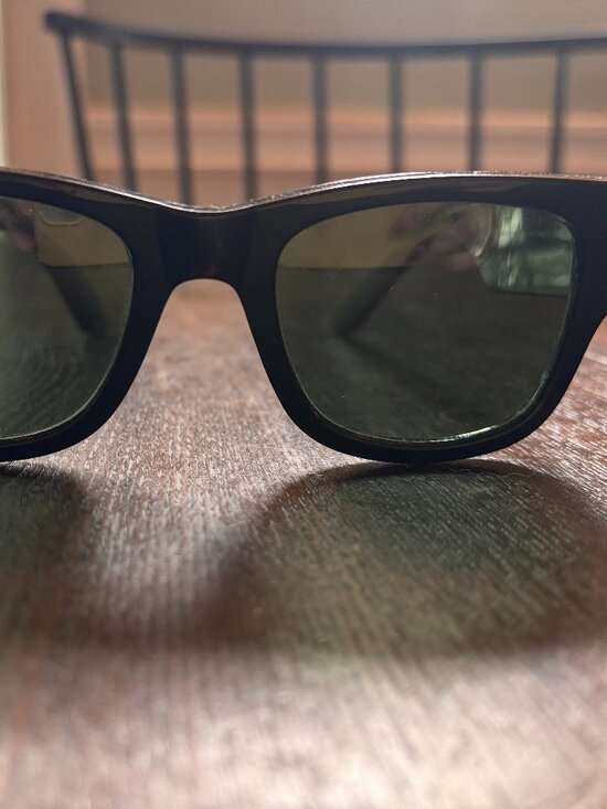 Ray-Ban\'s: New Wayfarer Classic - Polarized